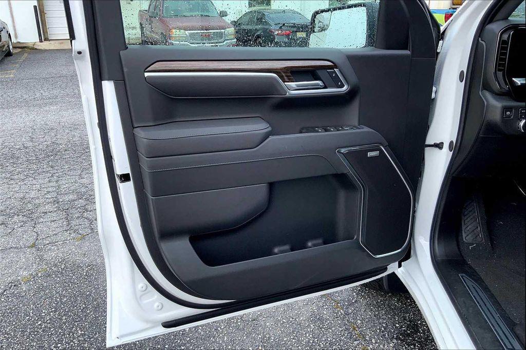 new 2026 GMC Sierra 1500 car, priced at $64,640