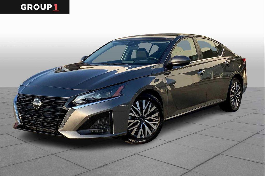 used 2023 Nissan Altima car, priced at $19,991