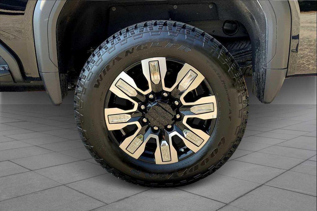 new 2025 GMC Sierra 2500 car, priced at $91,009