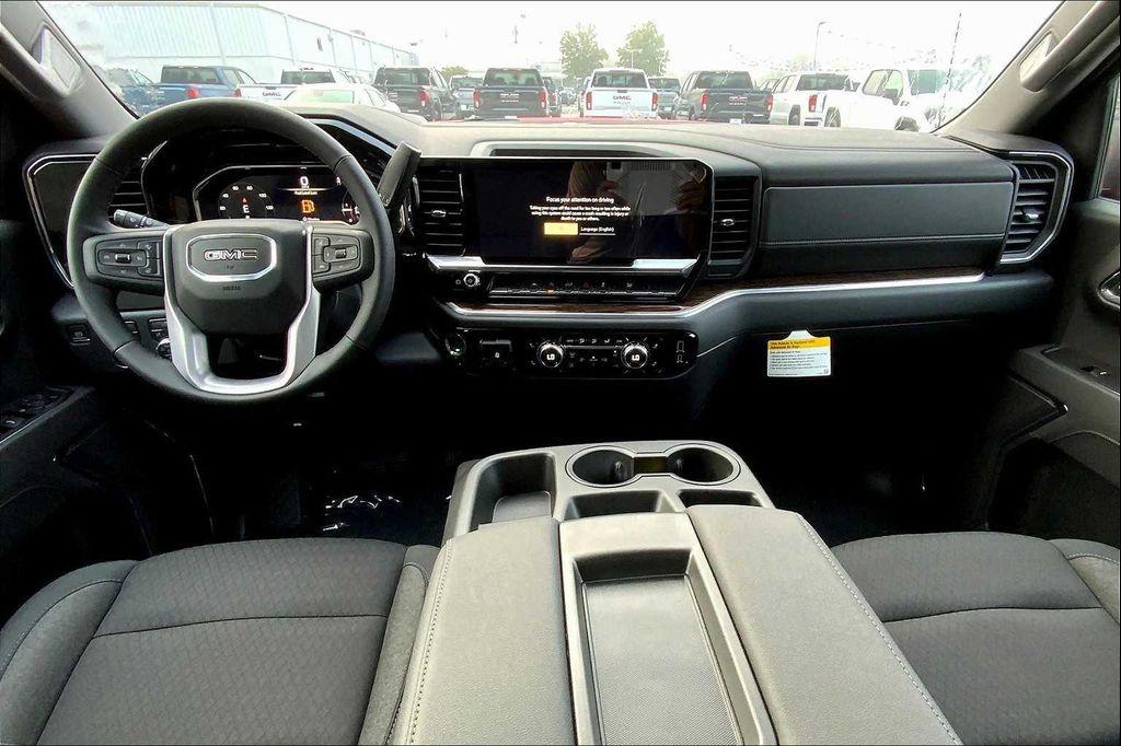 new 2025 GMC Sierra 1500 car, priced at $58,285