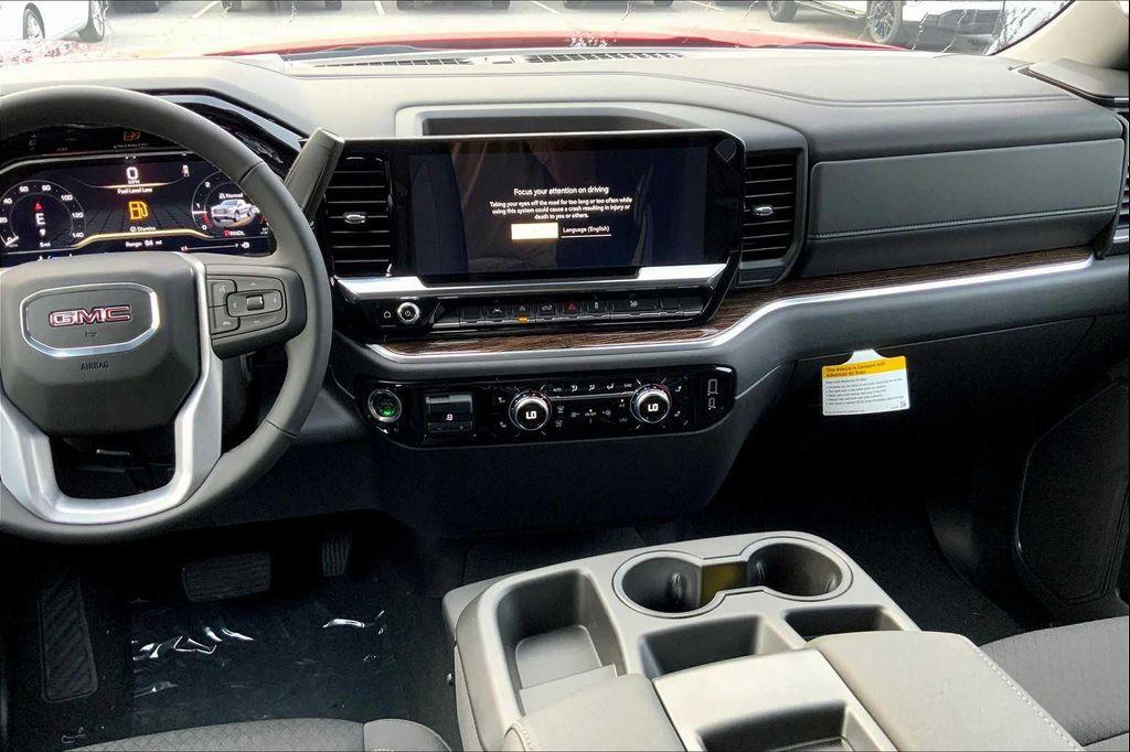 new 2025 GMC Sierra 1500 car, priced at $58,285