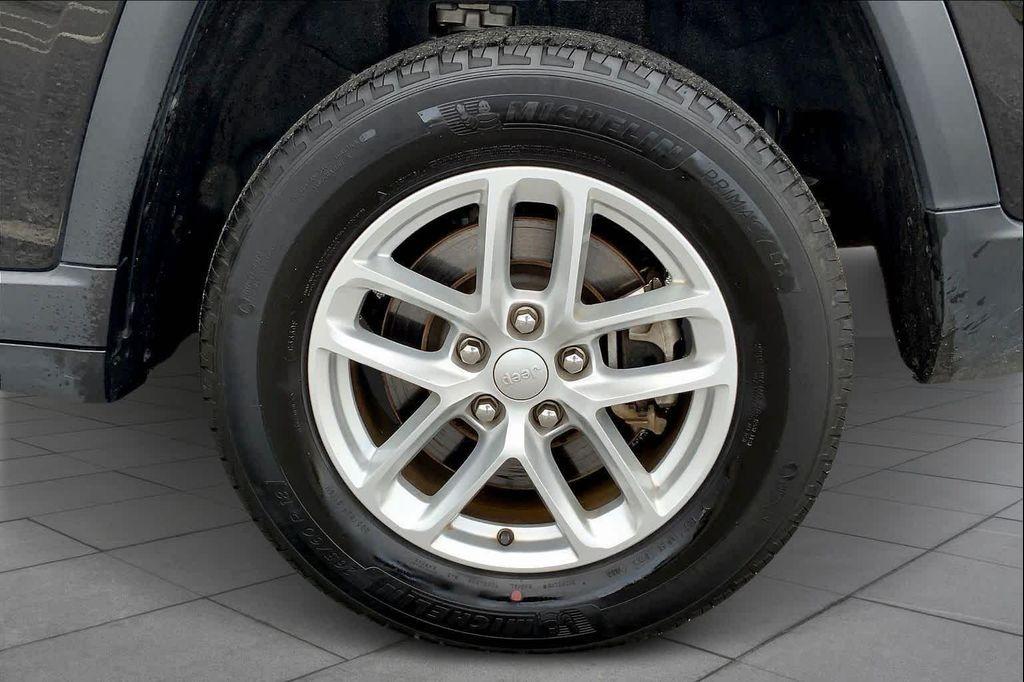 used 2023 Jeep Grand Cherokee L car, priced at $23,297