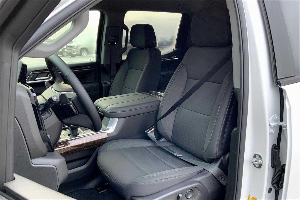 new 2025 GMC Sierra 1500 car, priced at $58,390