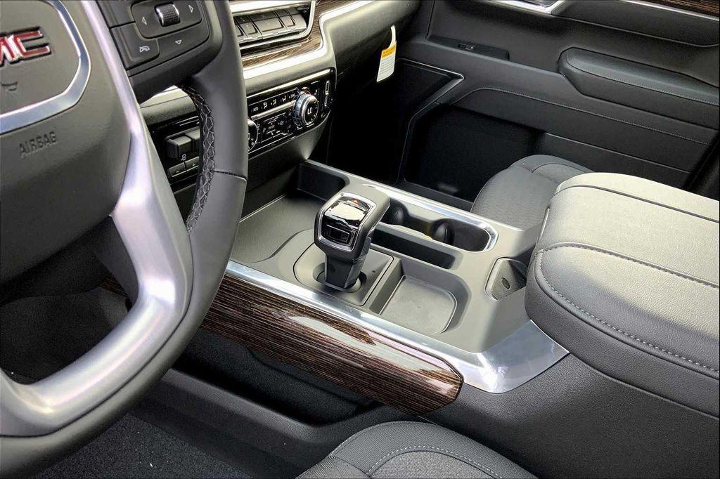 new 2025 GMC Sierra 1500 car, priced at $58,390