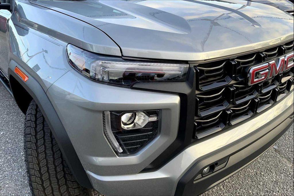 new 2025 GMC Canyon car, priced at $48,095