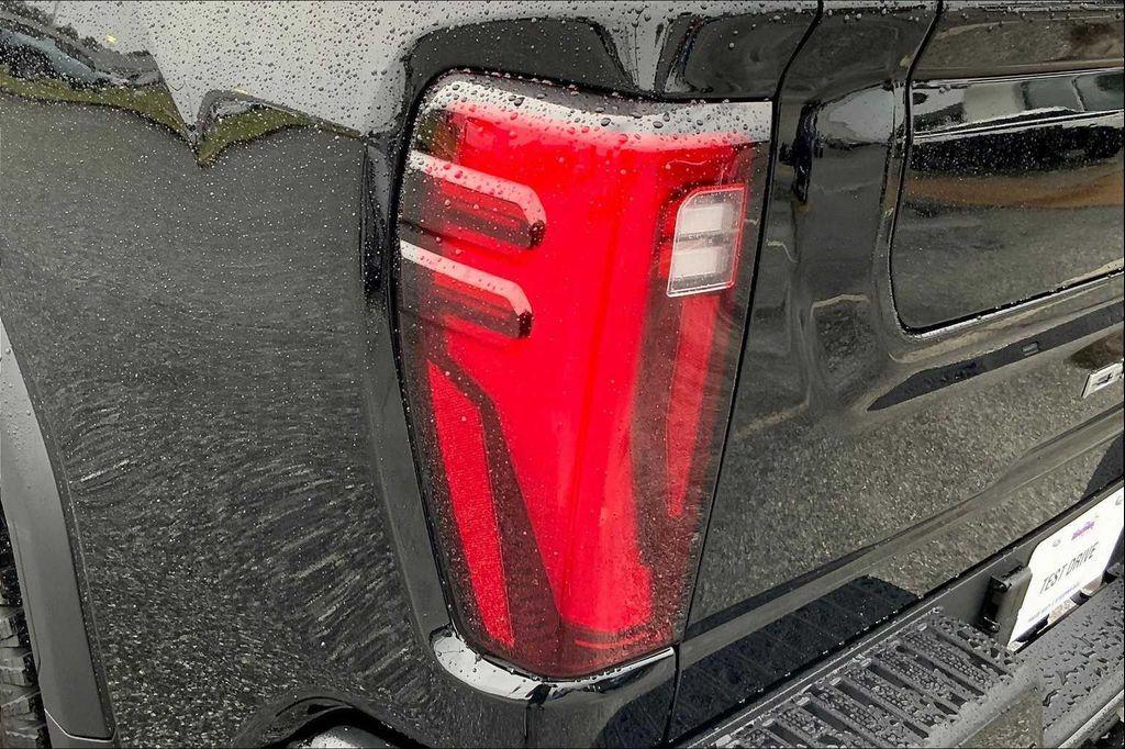 new 2025 GMC Sierra 2500 car, priced at $88,759
