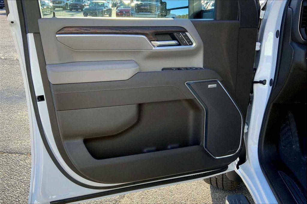 new 2025 GMC Sierra 2500 car, priced at $83,889