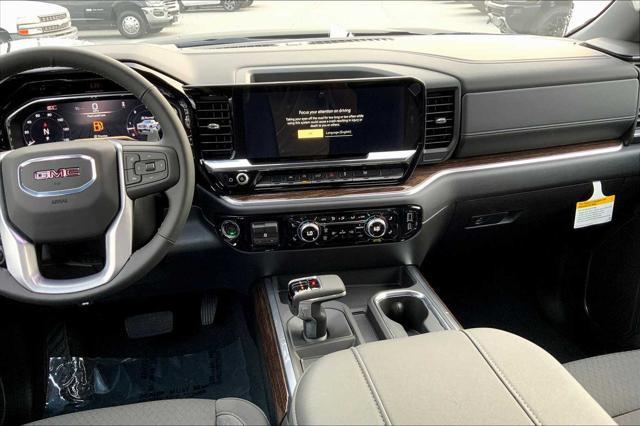 new 2025 GMC Sierra 1500 car, priced at $58,885