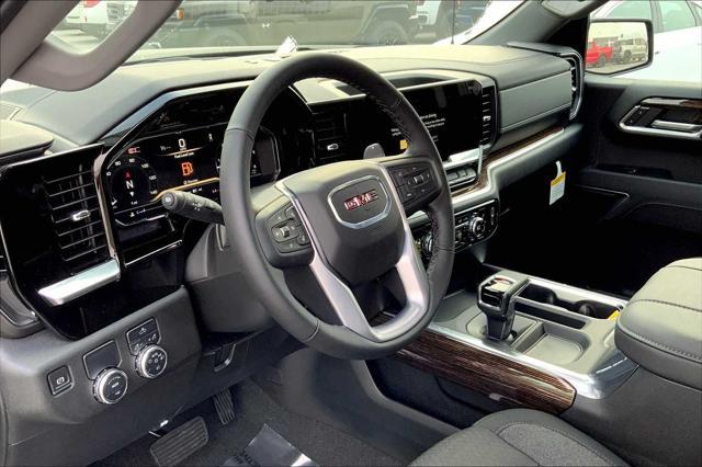 new 2025 GMC Sierra 1500 car, priced at $58,885