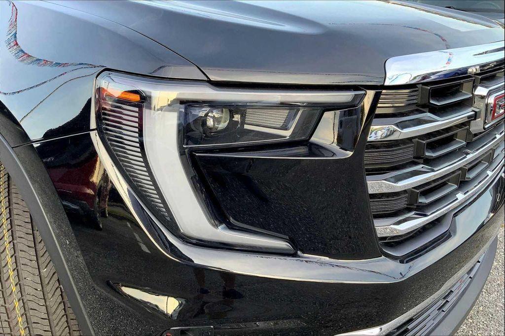 new 2025 GMC Acadia car, priced at $44,890