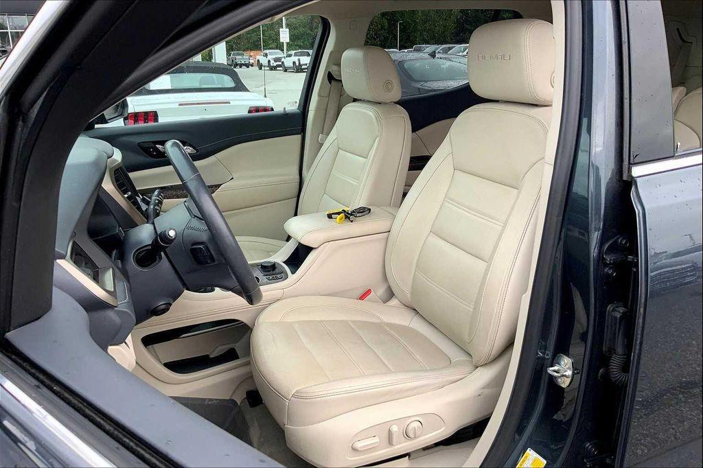 used 2020 GMC Acadia car, priced at $19,497