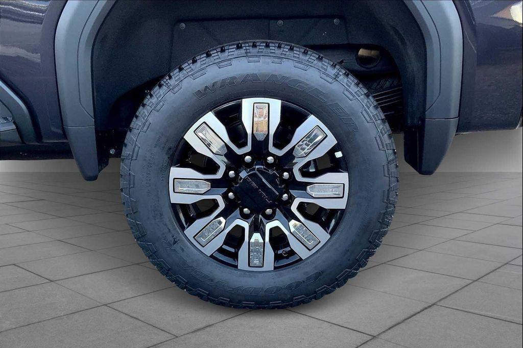 new 2025 GMC Sierra 2500 car, priced at $89,104