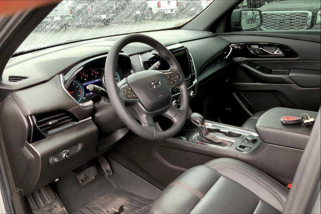 used 2023 Chevrolet Traverse car, priced at $30,797