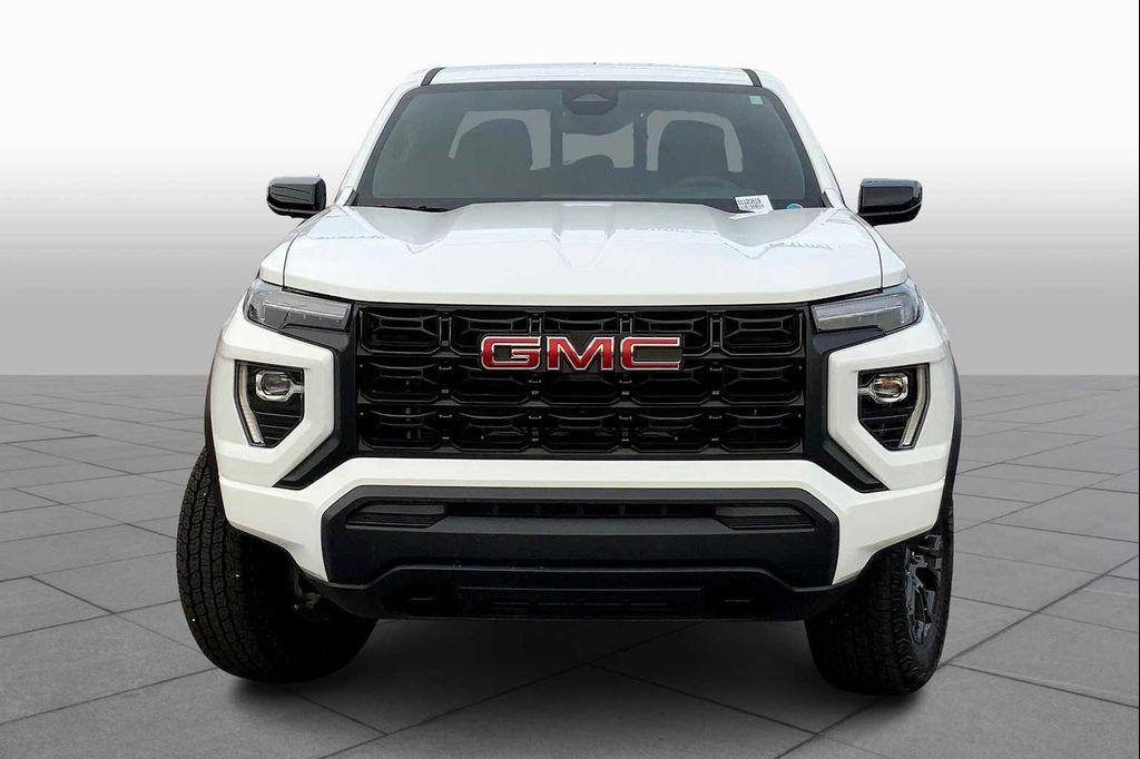 new 2025 GMC Canyon car, priced at $39,995