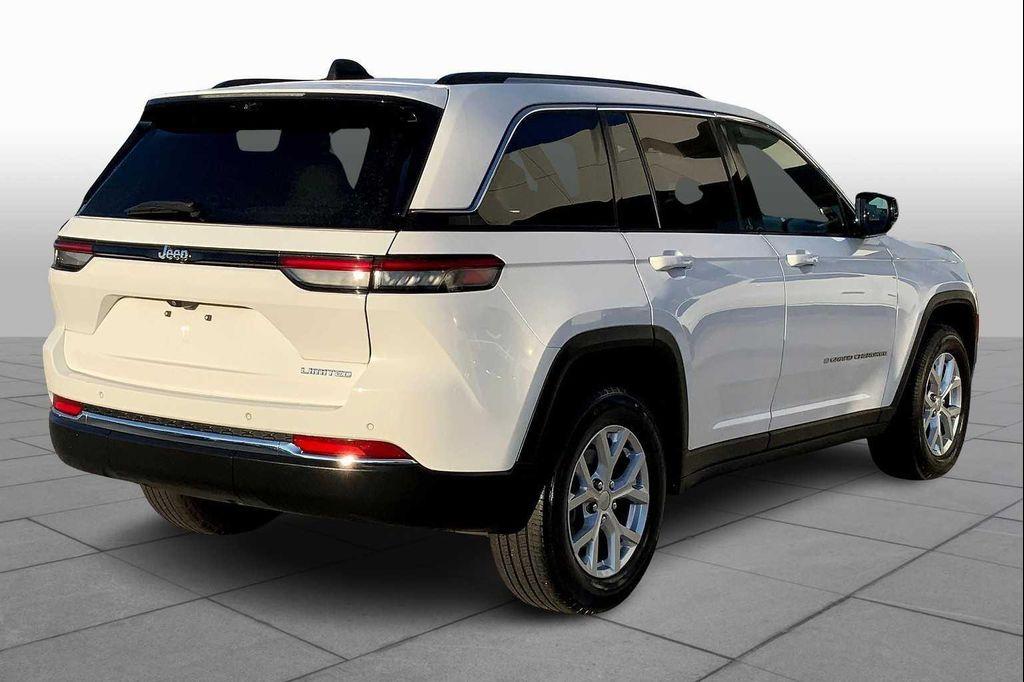 used 2023 Jeep Grand Cherokee car, priced at $24,727