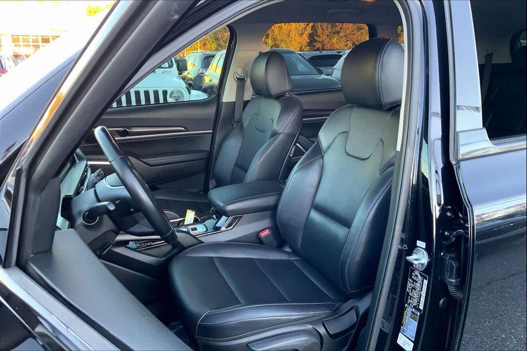 used 2023 Kia Telluride car, priced at $26,997