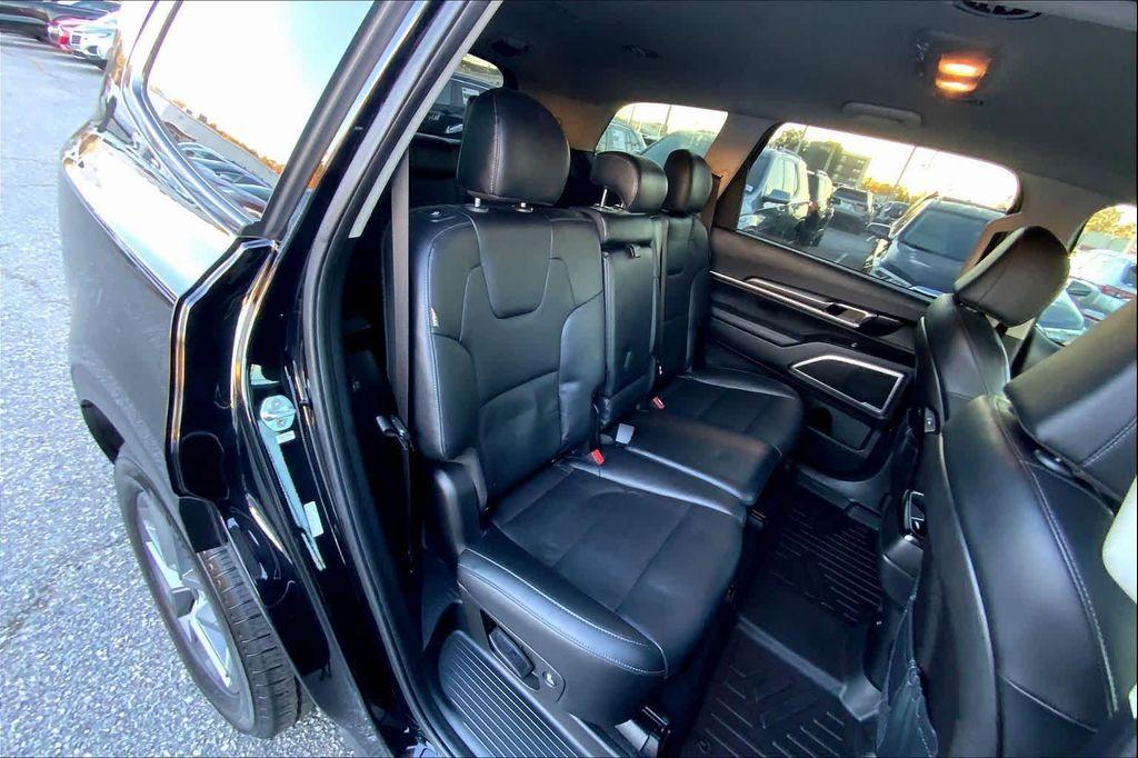 used 2023 Kia Telluride car, priced at $26,997