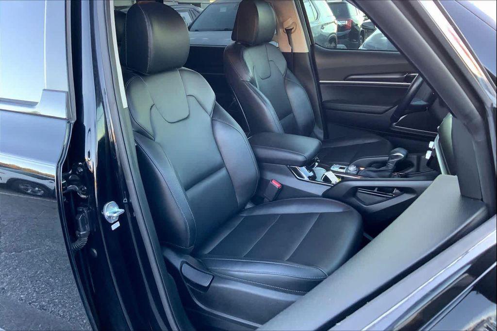 used 2023 Kia Telluride car, priced at $26,997