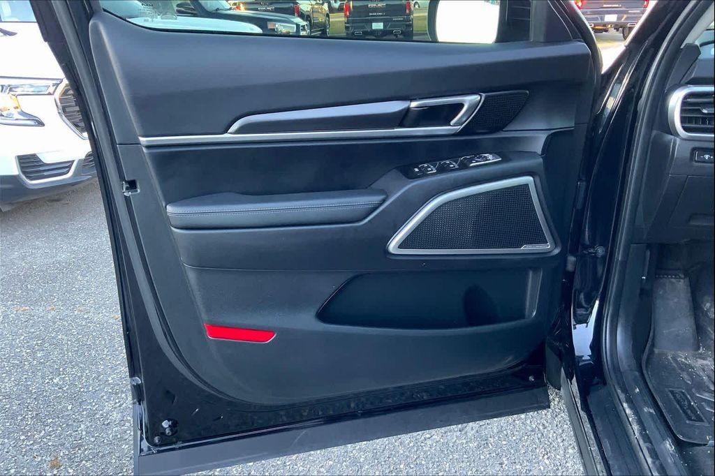 used 2023 Kia Telluride car, priced at $26,997