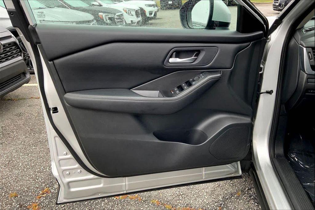 used 2024 Nissan Rogue car, priced at $19,497