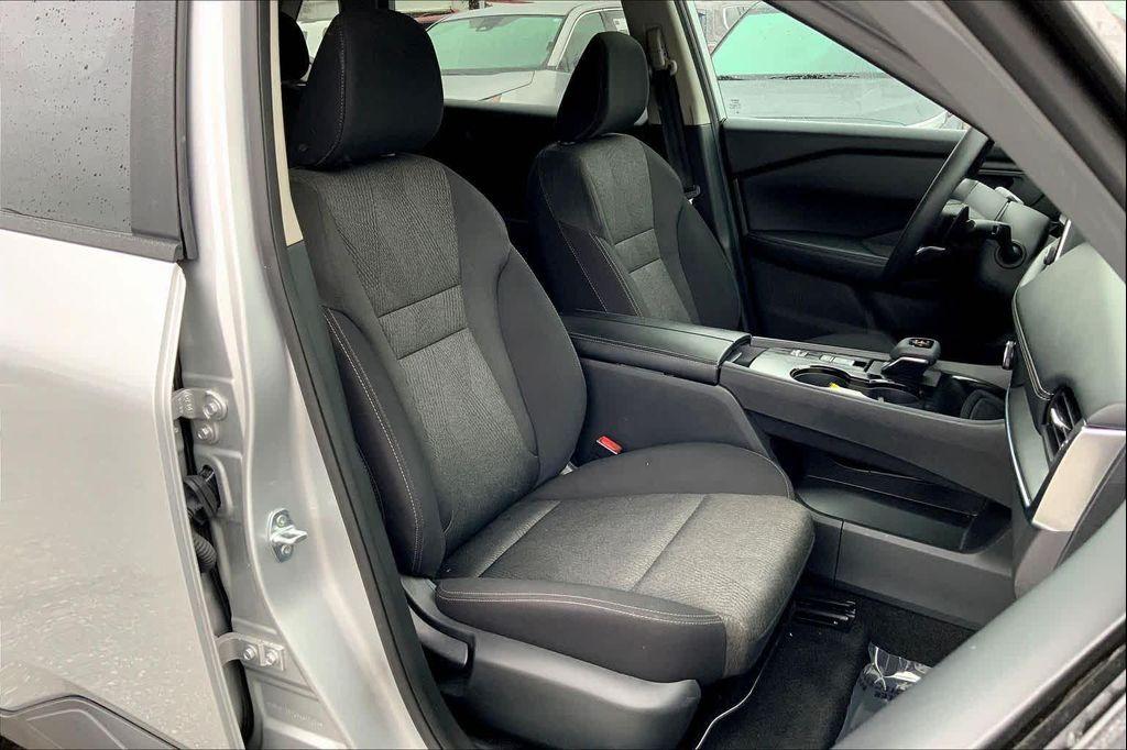 used 2024 Nissan Rogue car, priced at $19,497