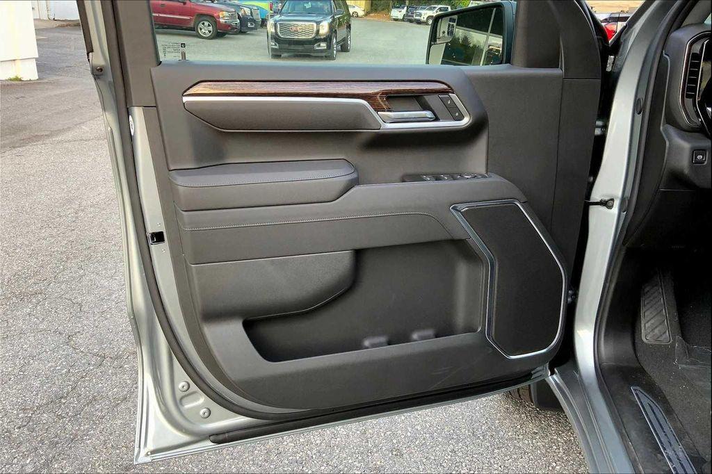 new 2026 GMC Sierra 1500 car, priced at $58,435