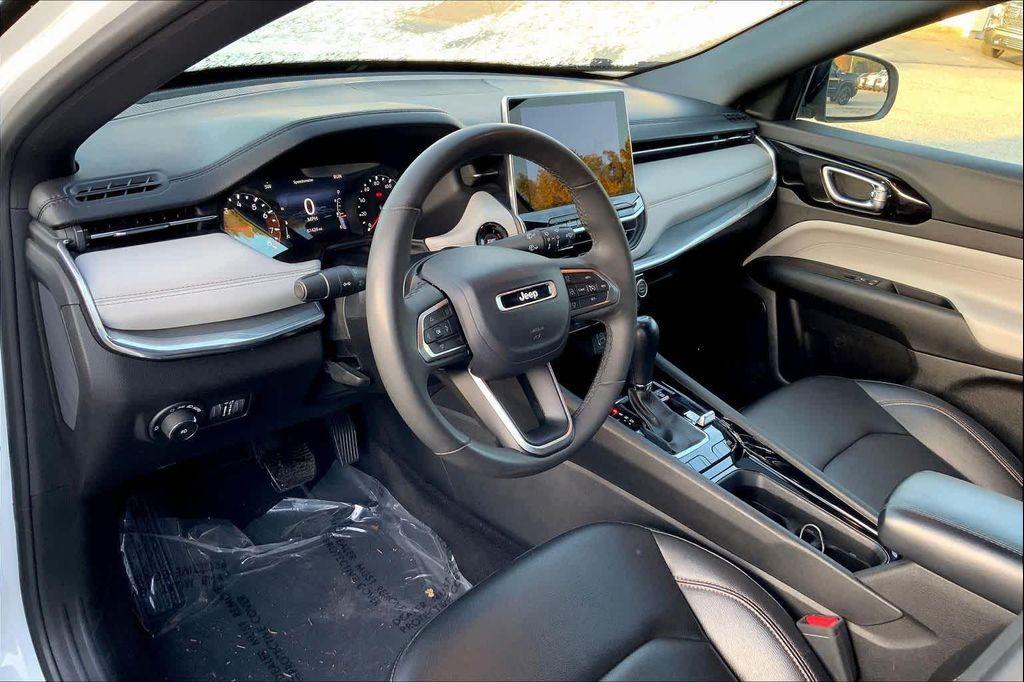 used 2023 Jeep Compass car, priced at $21,484