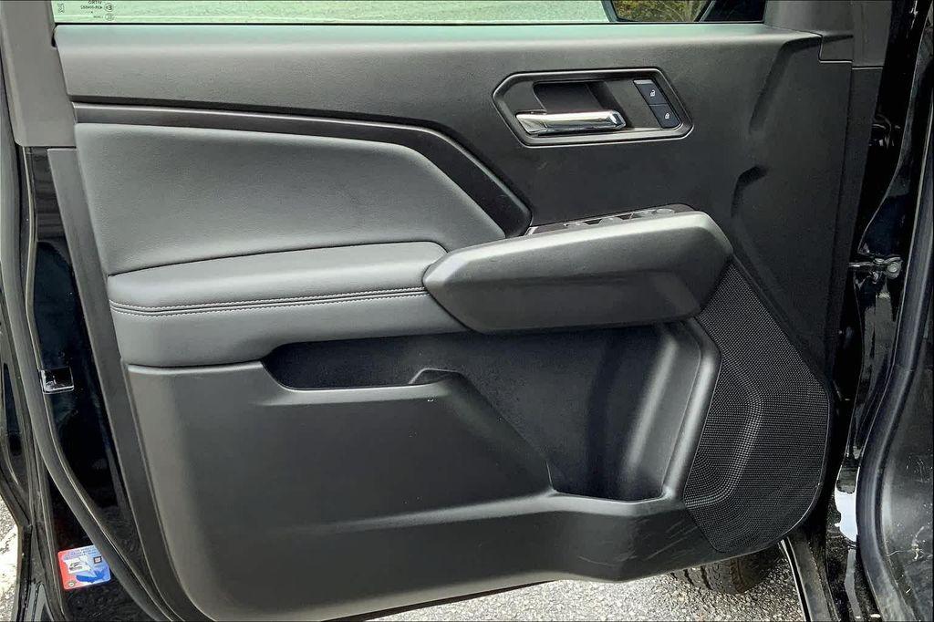 used 2024 GMC Canyon car, priced at $35,997