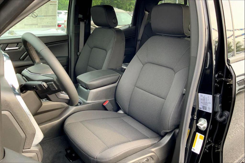 new 2025 GMC Canyon car, priced at $44,685