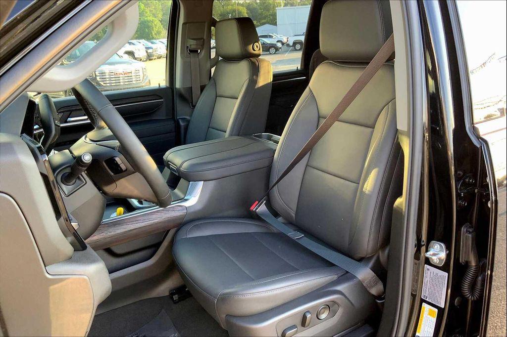 new 2025 GMC Sierra 2500 car, priced at $83,320