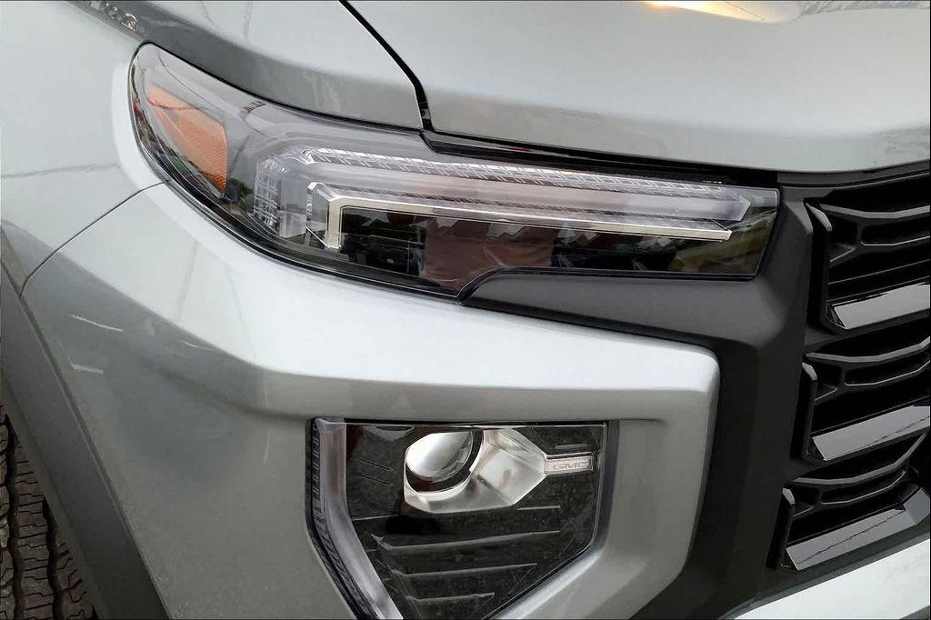 new 2025 GMC Canyon car, priced at $42,825