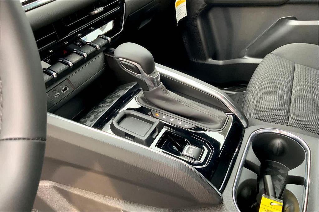 new 2025 GMC Canyon car, priced at $42,825