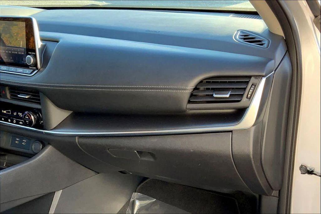 used 2024 Nissan Rogue car, priced at $19,397