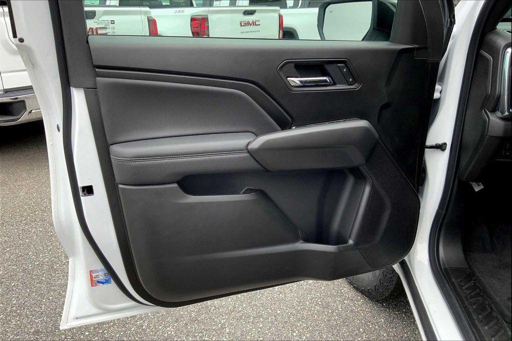 new 2026 GMC Canyon car, priced at $41,035