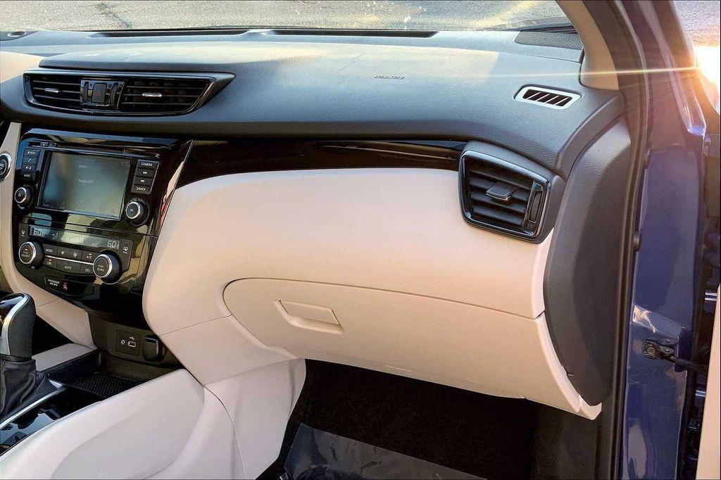 used 2022 Nissan Rogue Sport car, priced at $17,997