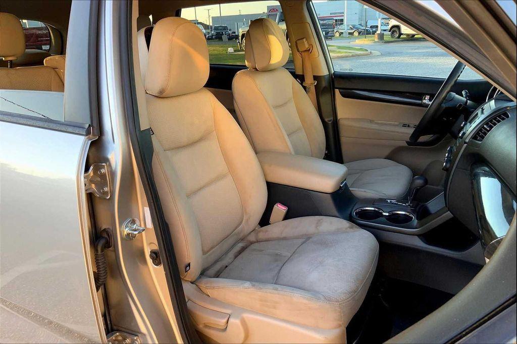used 2013 Kia Sorento car, priced at $6,497