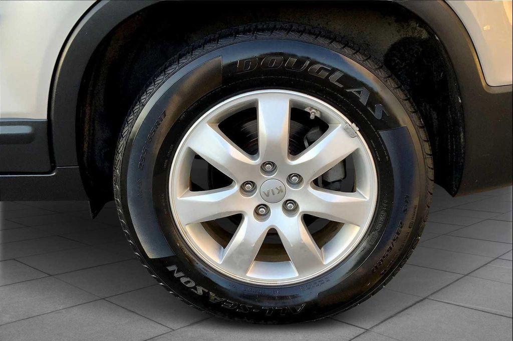 used 2013 Kia Sorento car, priced at $6,497