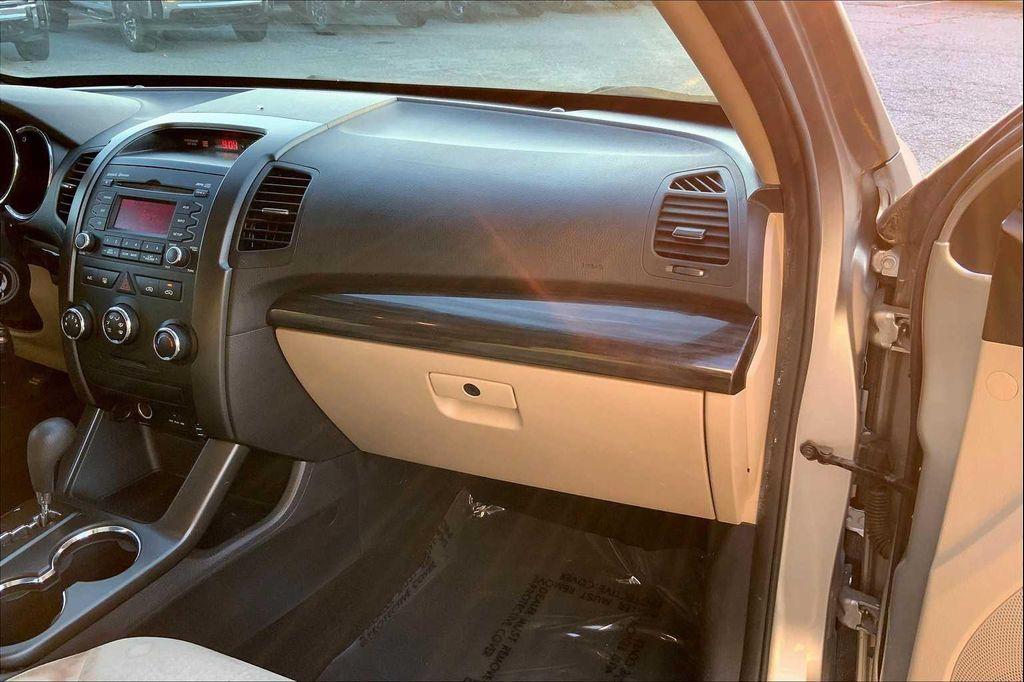 used 2013 Kia Sorento car, priced at $6,497