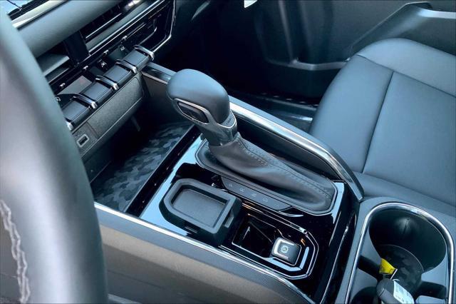 new 2025 GMC Canyon car, priced at $46,234