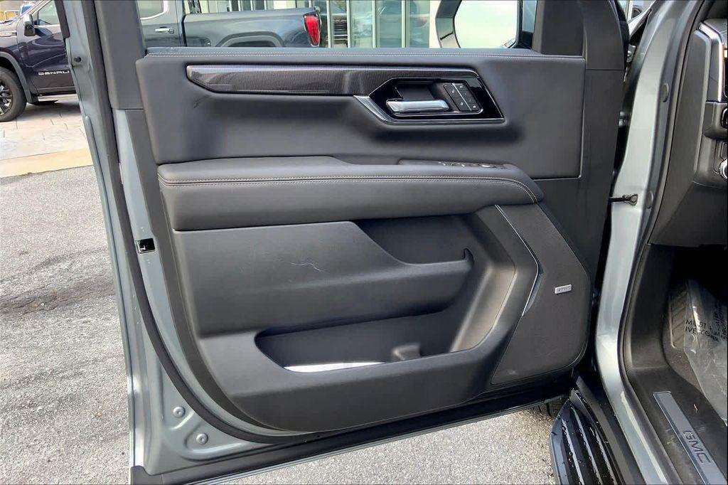 new 2026 GMC Yukon XL car, priced at $76,309