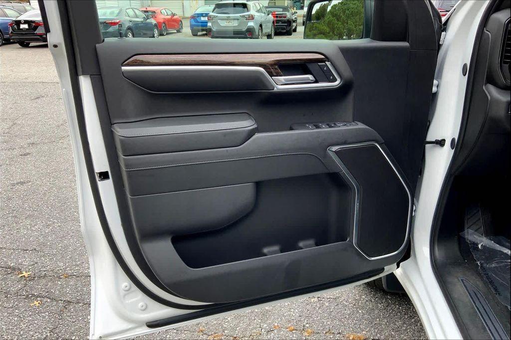 new 2025 GMC Sierra 1500 car, priced at $54,295