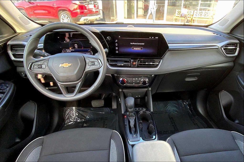 used 2025 Chevrolet TrailBlazer car, priced at $22,497