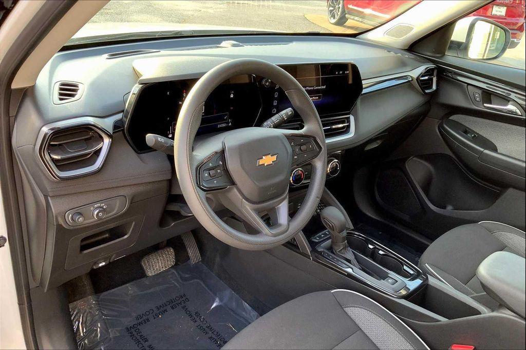 used 2025 Chevrolet TrailBlazer car, priced at $22,497