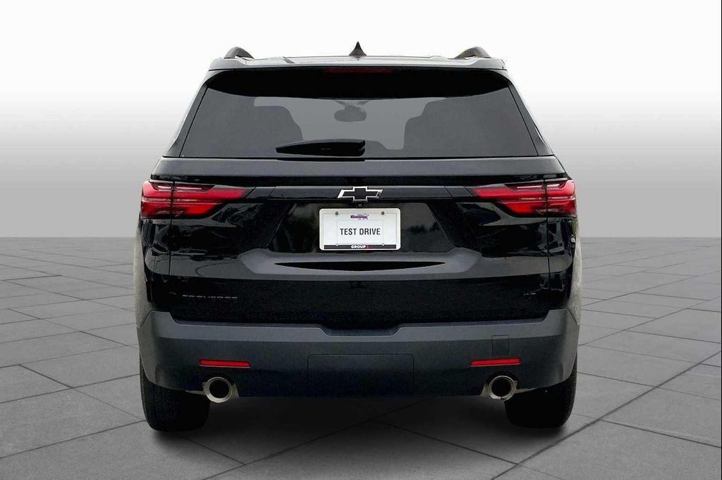 used 2023 Chevrolet Traverse car, priced at $28,497