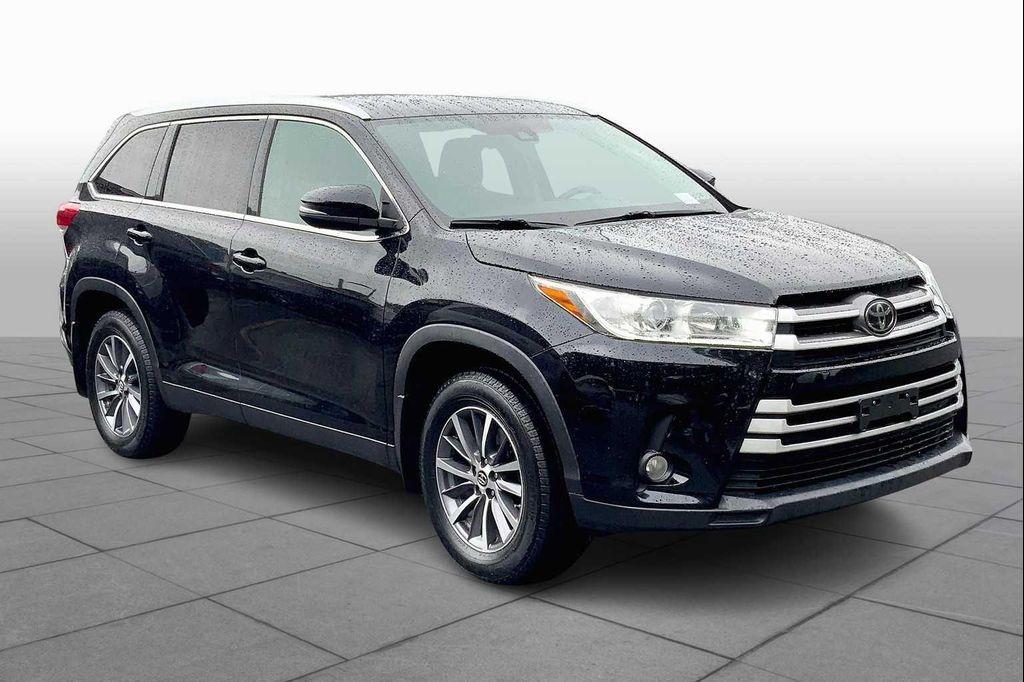 used 2019 Toyota Highlander car, priced at $22,869