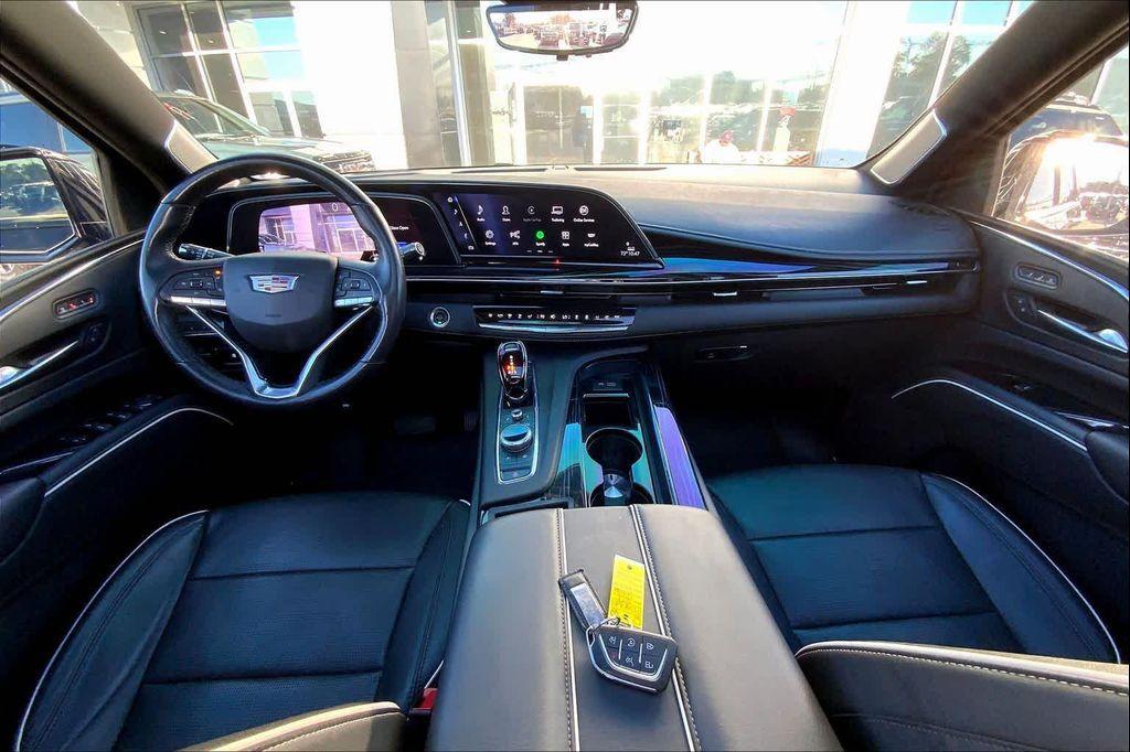used 2023 Cadillac Escalade ESV car, priced at $69,490