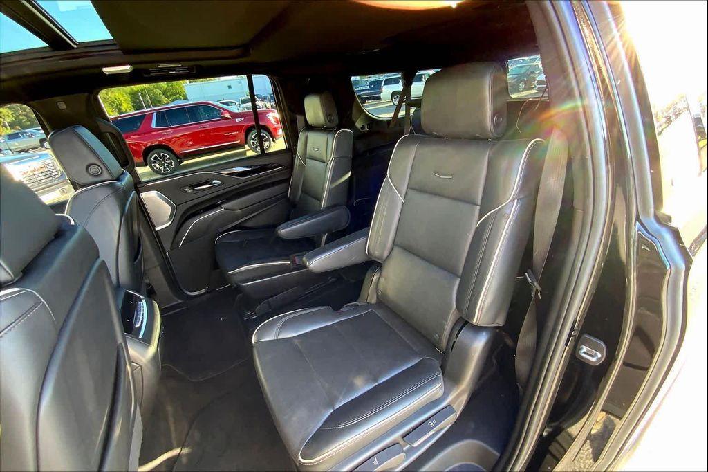 used 2023 Cadillac Escalade ESV car, priced at $69,490