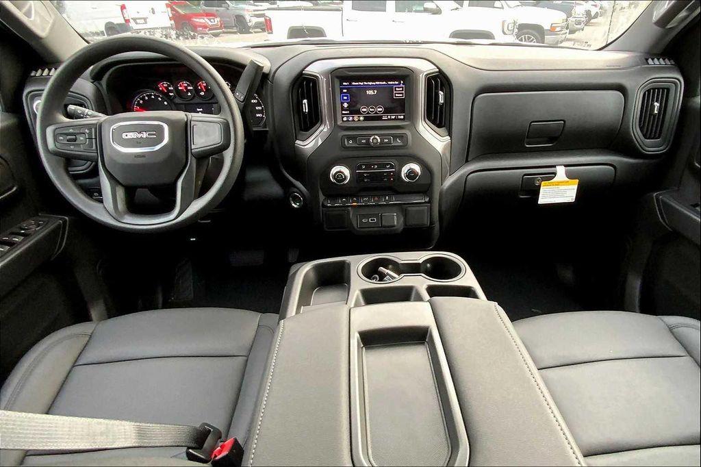new 2025 GMC Sierra 1500 car, priced at $52,459