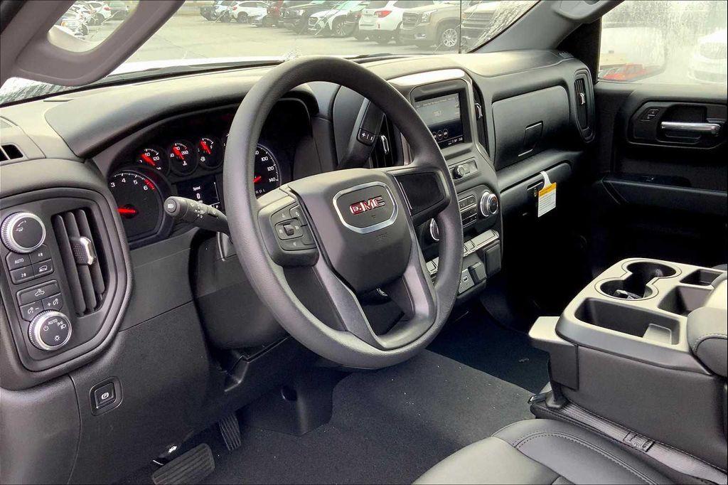 new 2025 GMC Sierra 1500 car, priced at $52,459