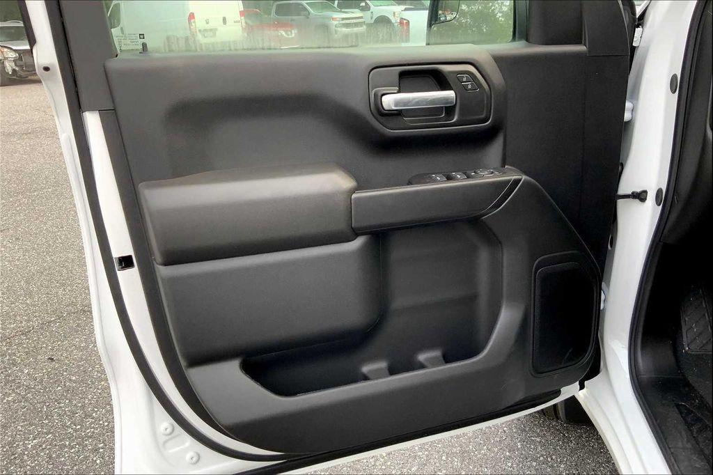 new 2025 GMC Sierra 1500 car, priced at $52,459